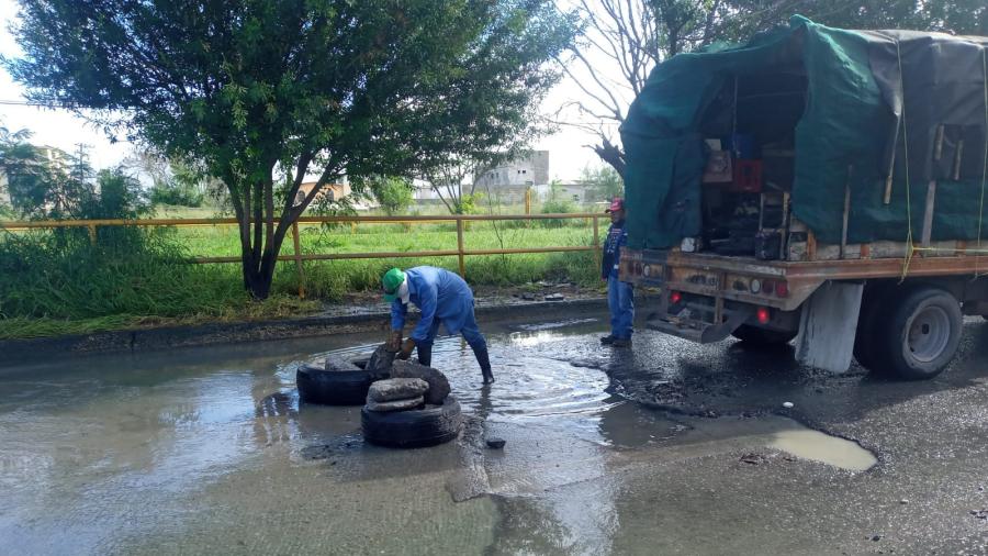 Realiza Municipio desagüe de calles y desazolve de drenaje 