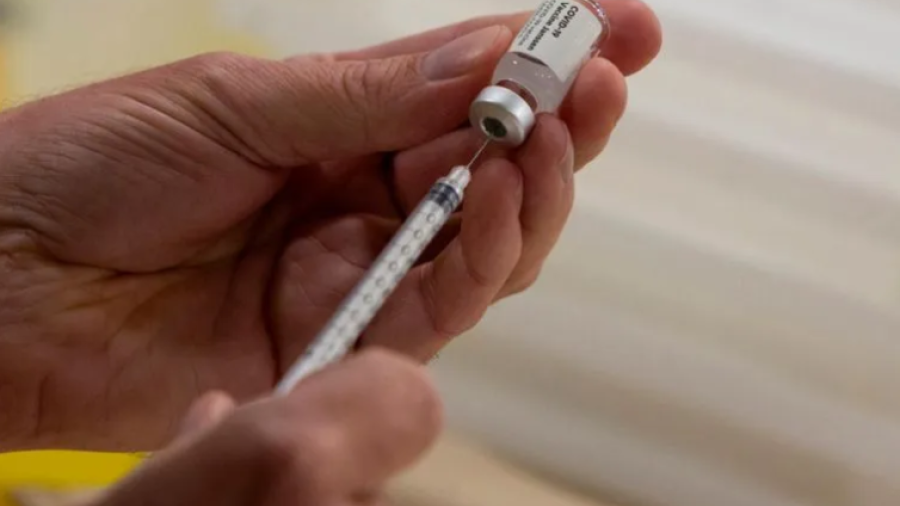 Se prepara EU para vacunar contra el COVID-19 a bebés y niños de hasta 5 años 