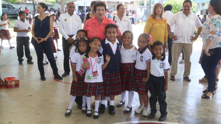Ha construido gobierno de Tampico 30 comedores escolares y 25 techumbres