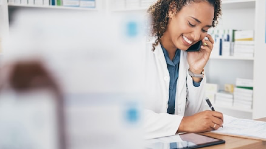 ¿No te surtieron el medicamento? Podrás llamar a la “superfarmacia” para que te lo envíen