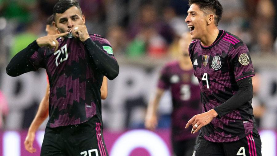 Edson Álvarez y Alexis Vega causan baja con el Tri
