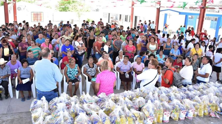 Entrega DIF Reynosa apoyo a familias