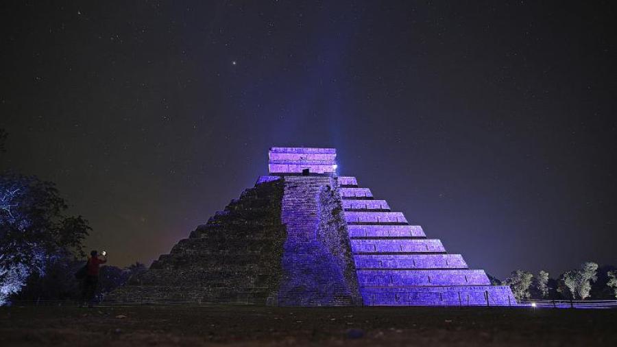Arqueólogo pide a Armando Manzanero no dar concierto en Chichén-Itzá