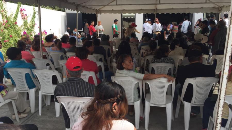 Analizan suspensi&oacute;n de apoyos sociales por veda electoral