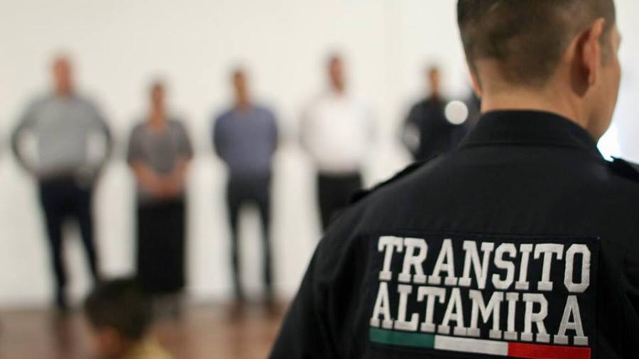 Reconocen labor de Tr&aacute;nsitos