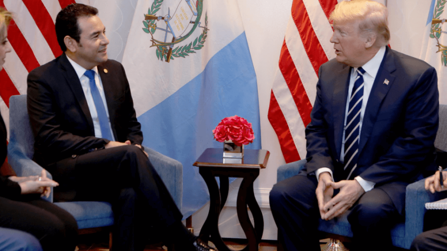 Presidente de Guatemala pedirá a EE.UU. protección para sus inmigrantes