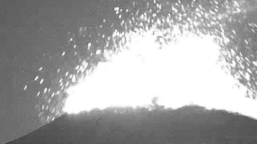 Registran explosi&oacute;n en el Popocat&eacute;petl