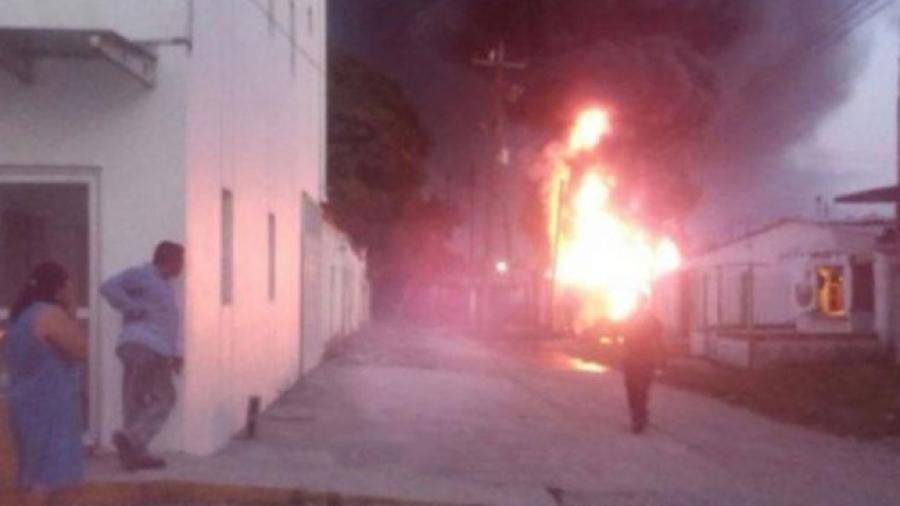 Explota casa por gasolina ilegal