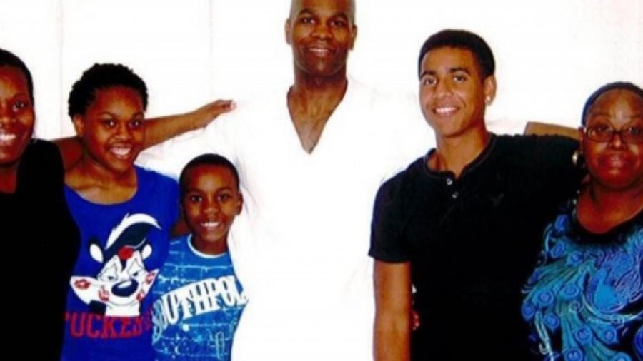 Exoneran a hombre condenado a cadena perpetua por delito que no cometió