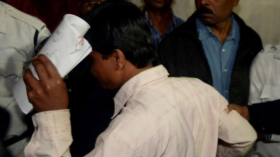 En India, hombre vende a su hijo para comprar drogas