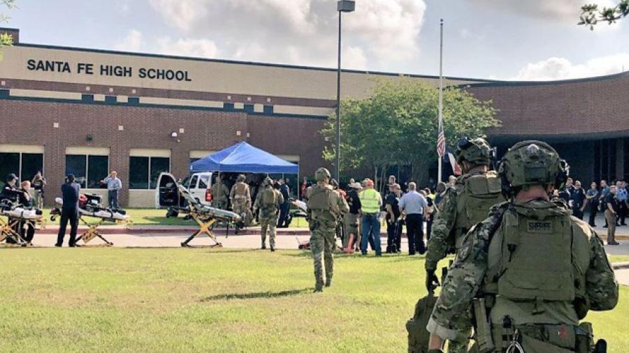 Reforzaran seguridad en escuela de Texas