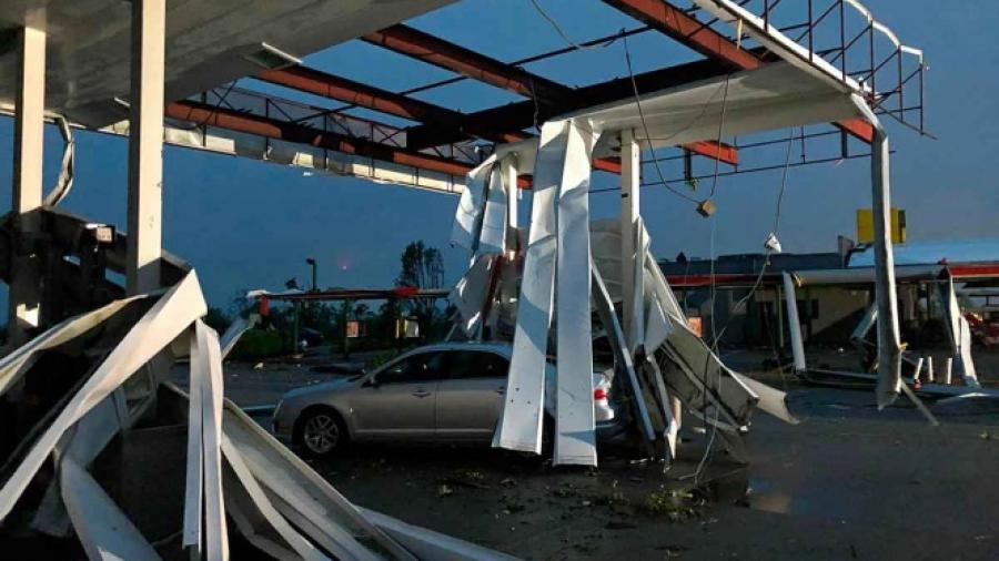 3 muertos y varios heridos tras tornado en Missouri