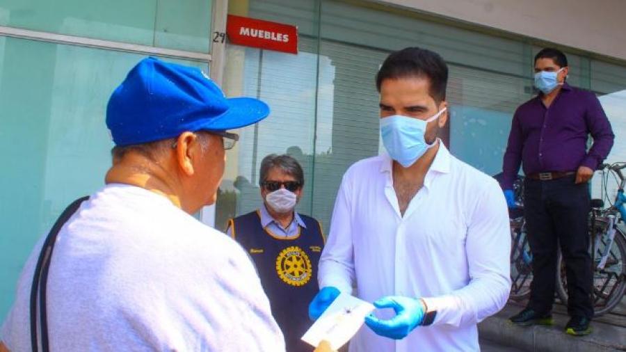 Agradece DIF apoyo del Club Rotario Reynosa y el beisbolista, Jaime García por apoyo para empacadores