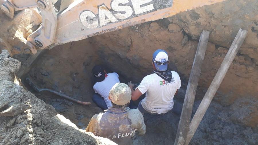 Desprendimiento de tierra sepulta a trabajador que introduc&iacute;a drenaje