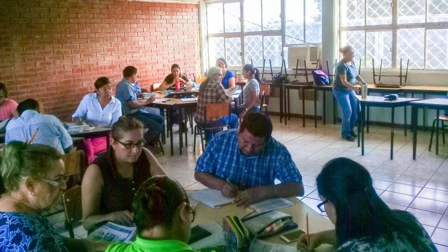 Inician cursos y certificaciones para Asesores de Inglés.