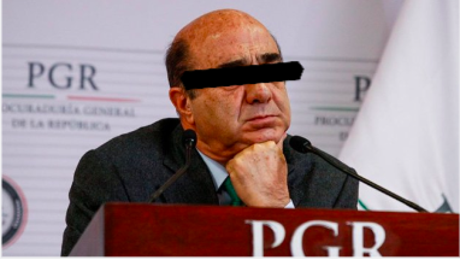 Vinculan a proceso a Murillo Karam 