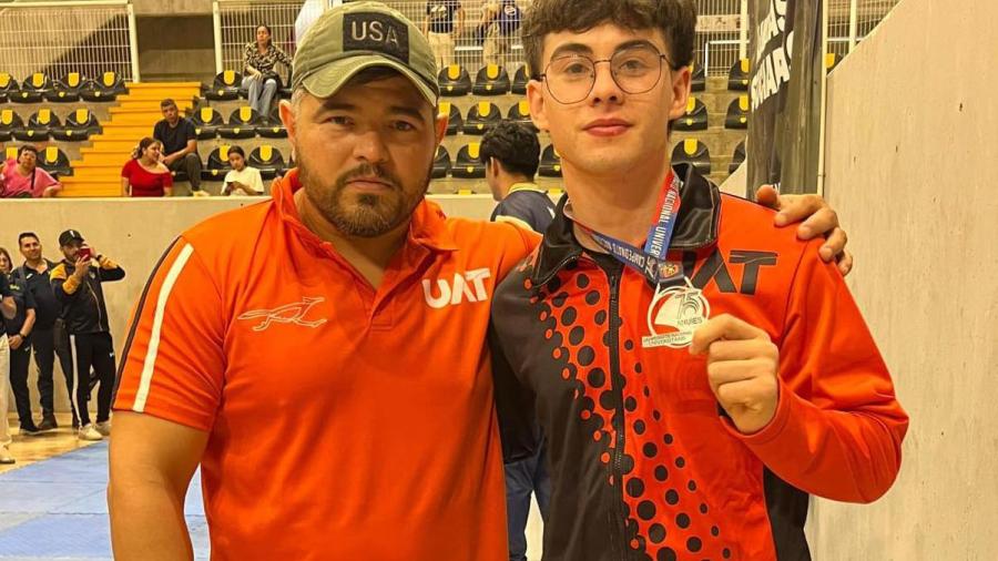 Gana la UAT medalla de plata en luchas asociadas en el nacional de la ANUIES   