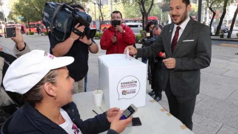  Mart&iacute; Batres va por Santa Luc&iacute;a