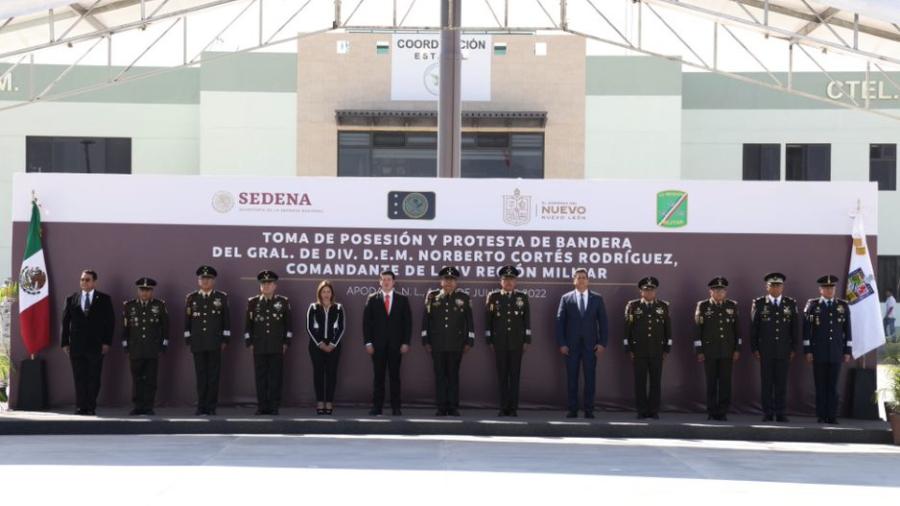 Asiste Gobernador de Tamaulipas a toma de protesta del nuevo mando en la IV Región Militar