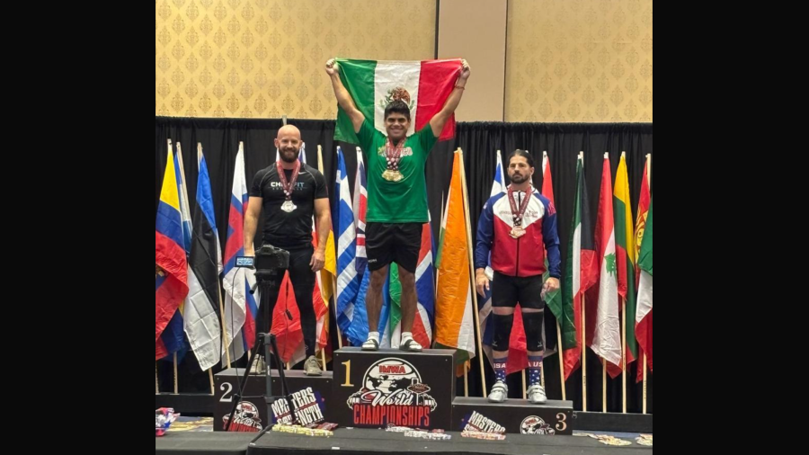 César Vallejo se corona Campeón Mundial de Halterofilia en Las Vegas