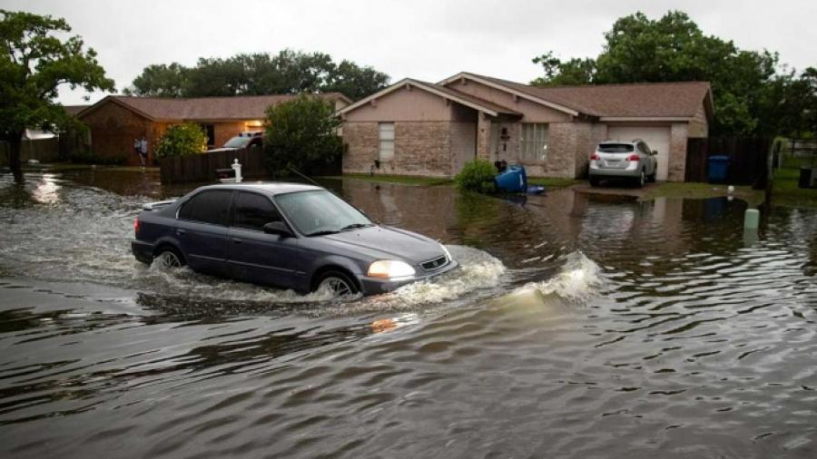 Fuertes lluvias inundan el sur de EU