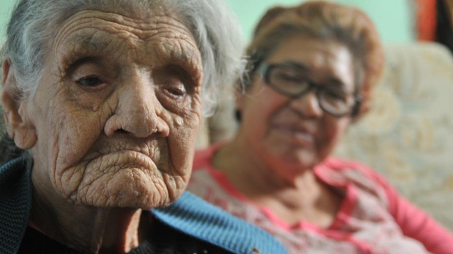 Solicitan atención personalizada para mujer de 124 años