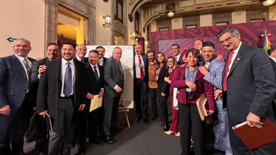 AVA firma con AMLO seguimiento de convenio con el IMSS–Bienestar
