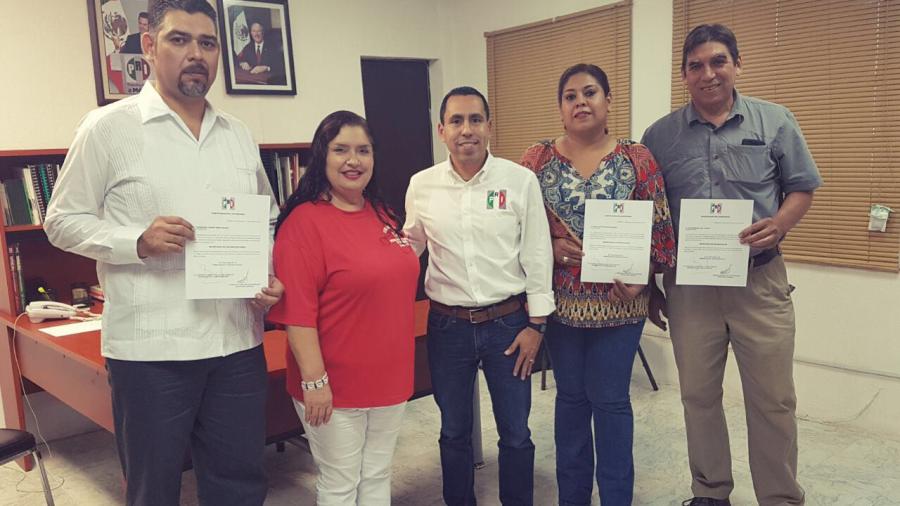 Entregra PRI Municipal  nombramientos a nuevos secretarios