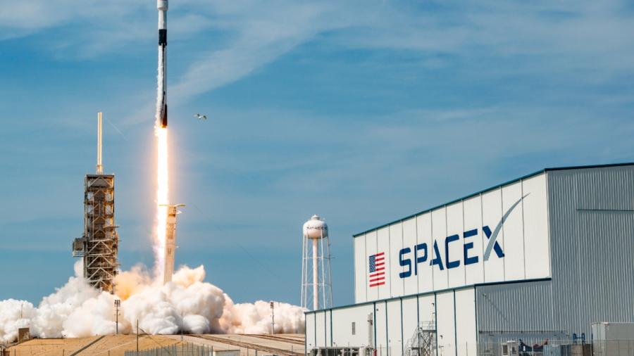 SpaceX lanza su primer misión espacial para Starlink
