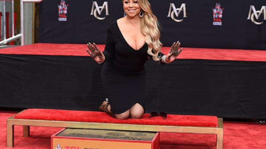 Mariah Carey deja sus huellas en Hollywood 