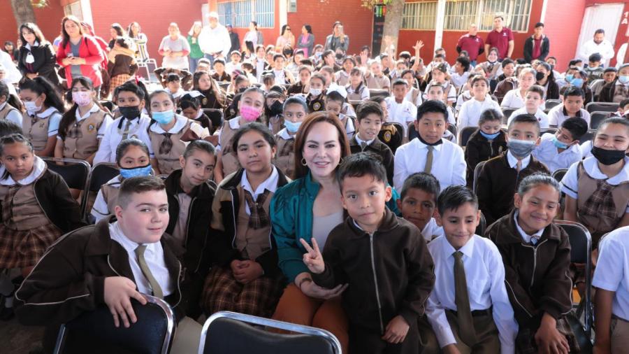 Lanza Carmen Lilia Canturosas convocatoria para becas de primaria y educación especial, podrán acceder hasta dos hermanos por familia