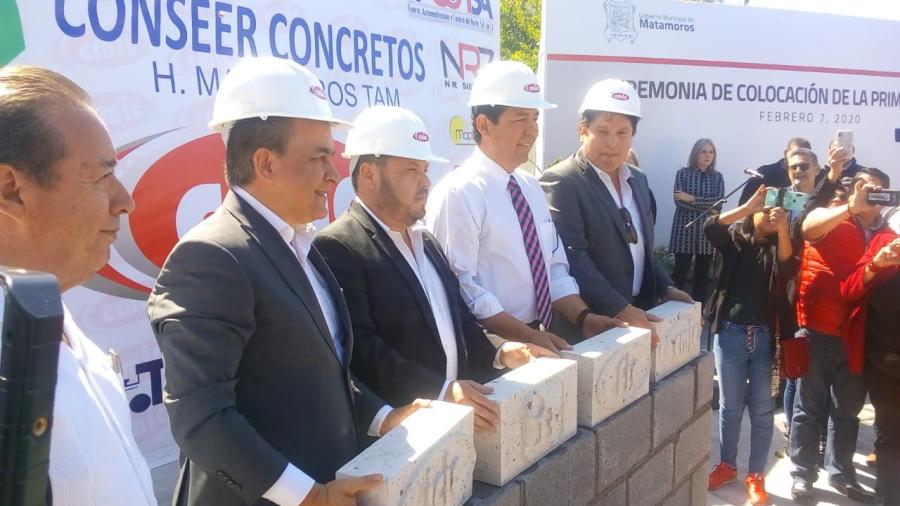 Colocan primera piedra del edificio de la CMIC en Matamoros