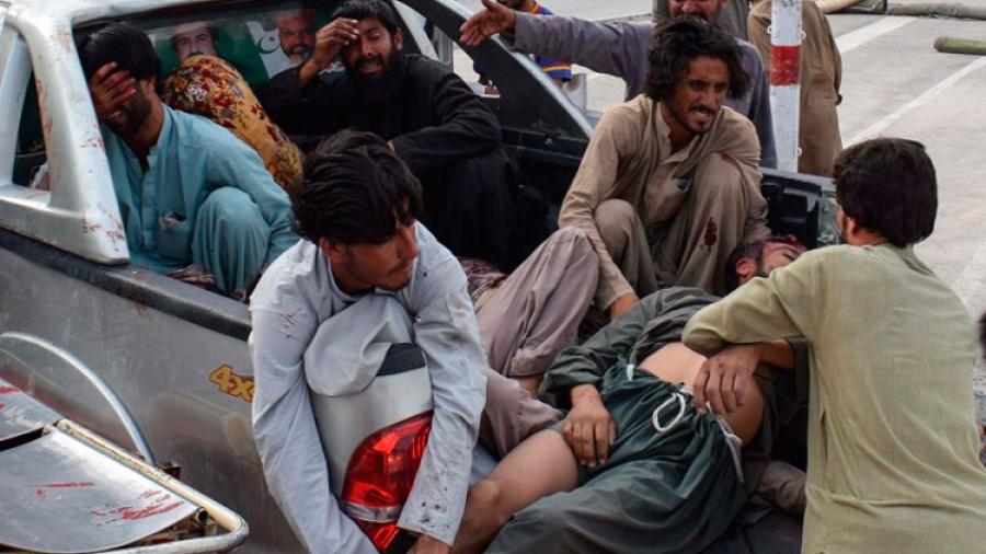 128 muertos en un ataque suicida en Pakistán
