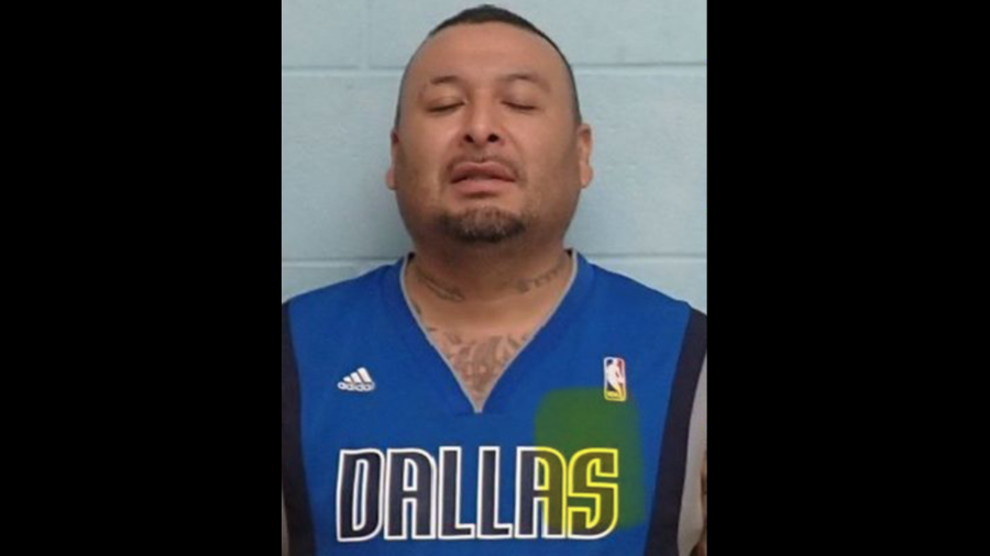 Detienen a conductor que chocó autobús escolar en McAllen; tenía licencia inválida