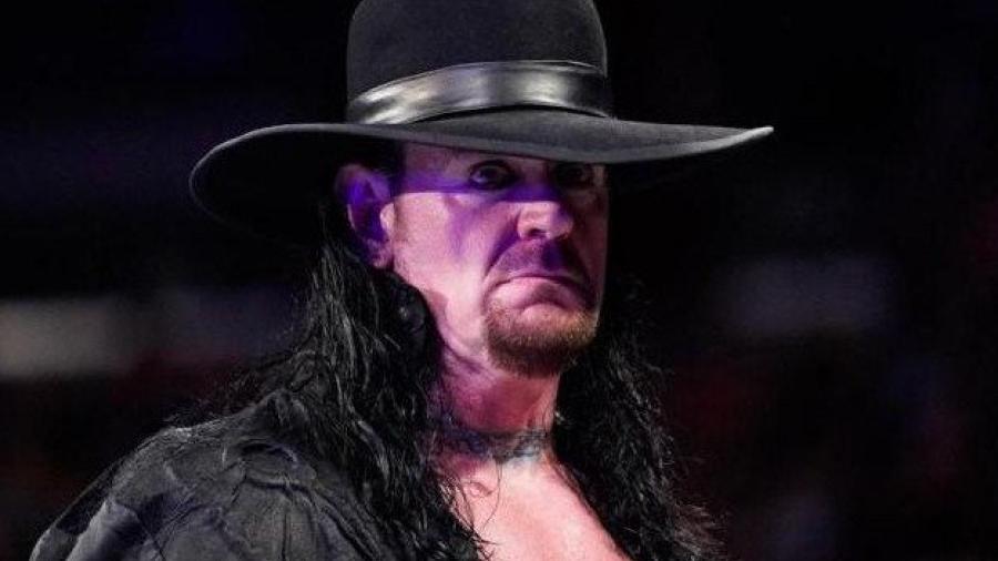 The Undertaker firma contrato con la WWE