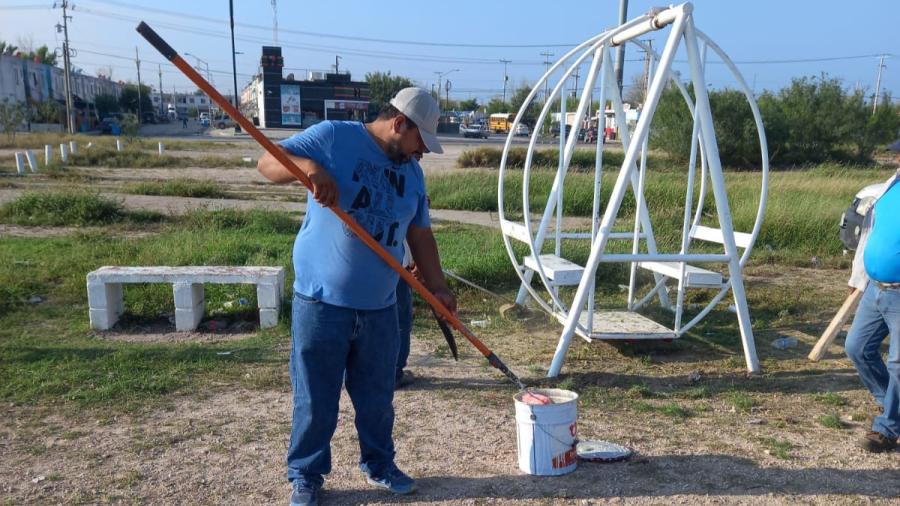 Rehabilita Municipio áreas verdes y sanea vía pública 