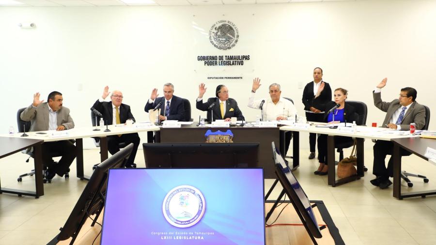 Darán certeza de que quien ofrece servicios de  salud están capacitados para ejercer sus funciones