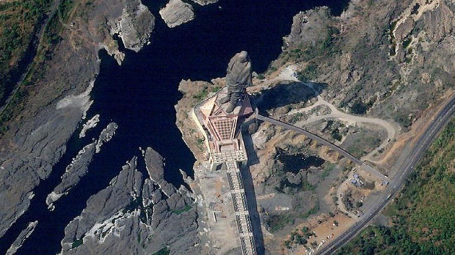 Así se ve la estatua más grande del mundo, ¡desde el espacio!