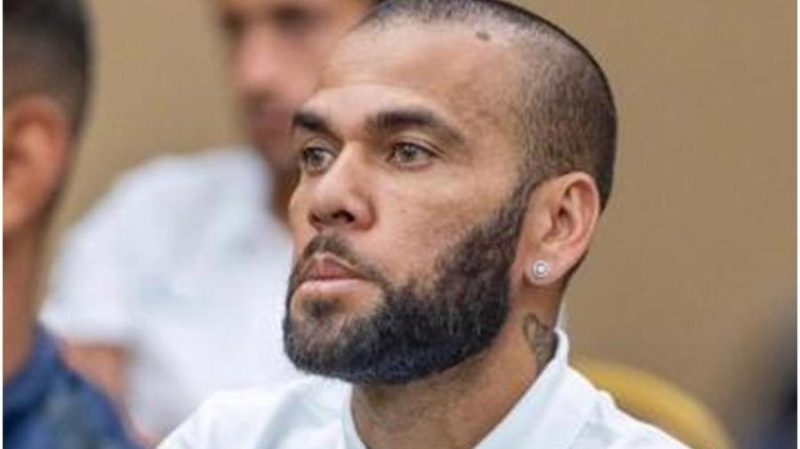 Condenan a Dani Alves a 4 años y 6 meses de prisión por agresión sexual