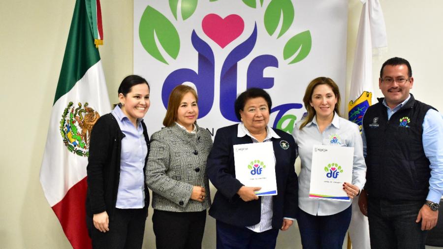 Firma DIF Reynosa convenio con universidades