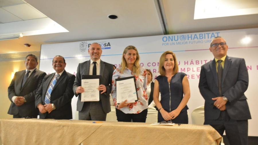 Firma alcaldesa Maki Ortiz convenio con ONU Hábitat