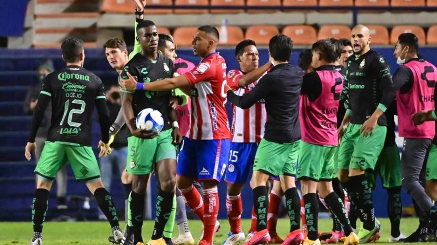 Liga Mx investigará supuesto caso de racismo en contra de Félix Torres