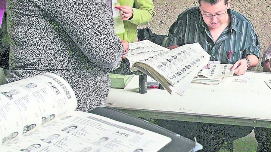 INE valida 36 mil registros para votar desde el extranjero