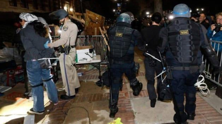 Desalojo de campamento propalestino en la UCLA deja 132 detenidos