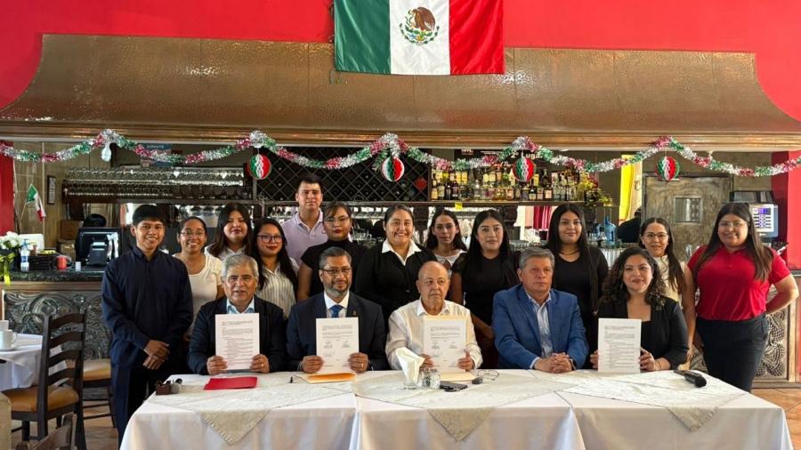 Fortalecen lazos académicos y profesionales: EXAUAT y Colegio Neolaredense de Contadores