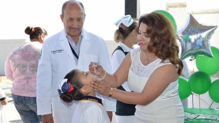 Inaugura Rosy Corro campaña de vacunación