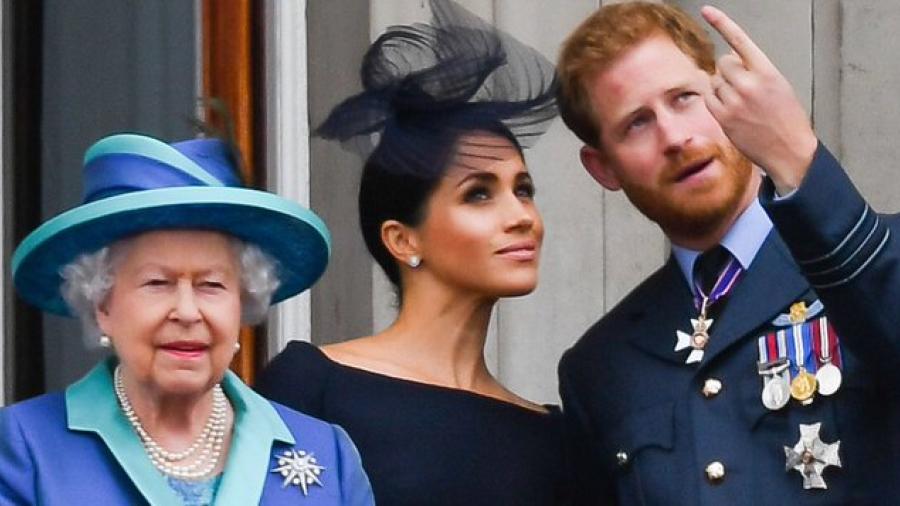 La reina Isabel II prohíbe a Meghan Markle y Harry usar la palabra 'Royal'