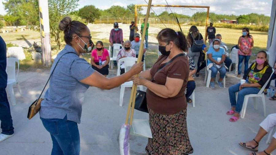 DIF Reynosa lleva beneficios a adultos mayores 