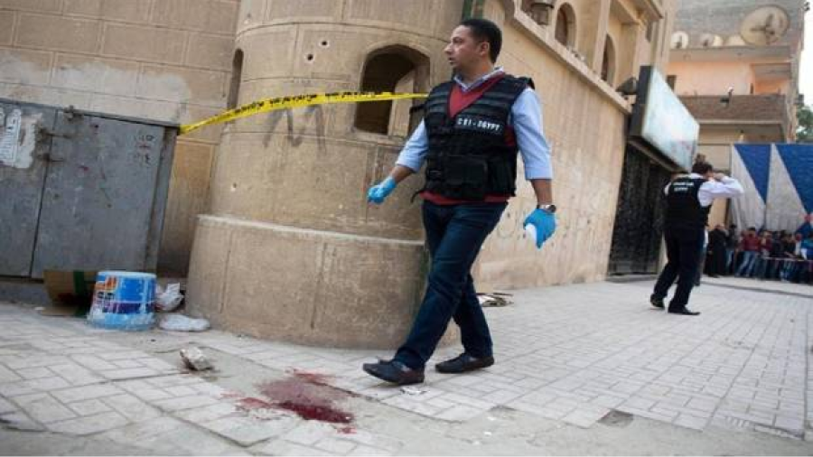 Mueren 10 personas en ataque a iglesia en Egipto