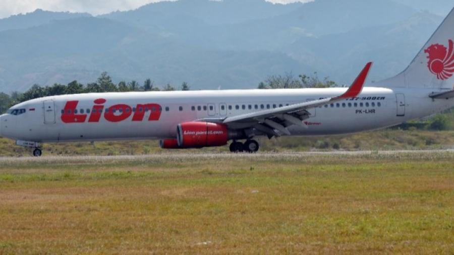 Avión se estrella en Indonesia